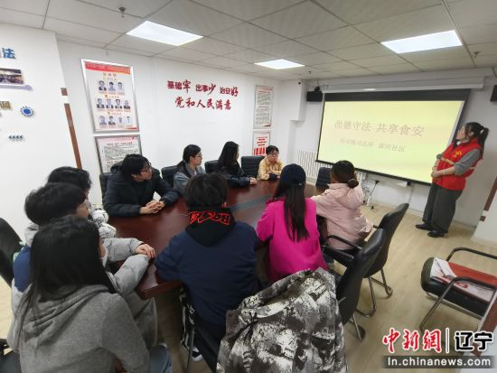 ͼΪ�ڻƺ�������չʳƷ��ȫ����