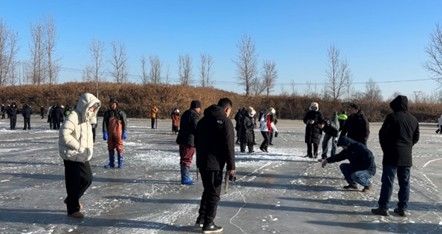 辽宁省网信办组织“山海有情・冰雪辽宁”调研走进鞍山――关注冰雪产业文化温度与经济热度