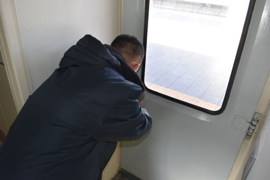 ͼ3�����Ű�ȫ��С�£��߽����ᣬ���Ҫ��ȫ�г�������״̬����һ��ȫ����