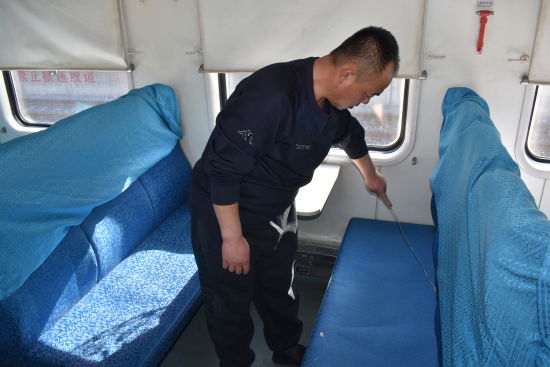 ͼ6��Ӳ�����ı߽߱ǽǶ��ǲ����ɹ��Ĺؼ���λ�����ʹ�����Ƶ�С���߶Ը����϶�������������