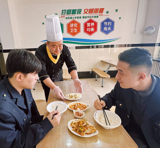 8�������г���Ԣ���ֹ�������ů�˽���