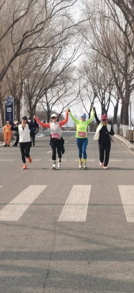 太飒了!沈阳于洪巾帼用7.5公里奔跑,解锁最美妇女节