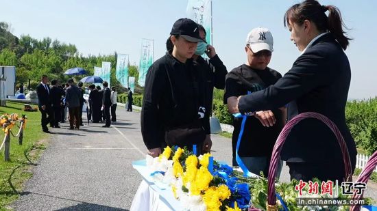 沈阳市第四届公益环保葬活动举行