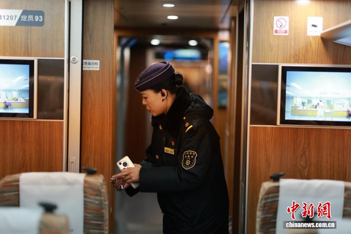 ������Ů����������ѧ������